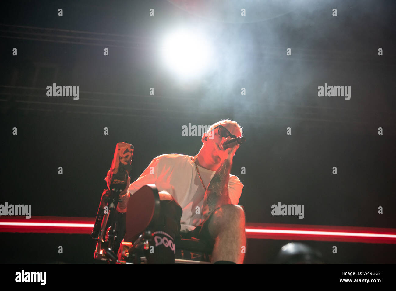 Salmo esegue sul palco di lucca summer festival in piazza Napoleone a Lucca davanti ai suoi tifosi. (Foto di Stefano Dalle Luche / Pacific Stampa) Foto Stock