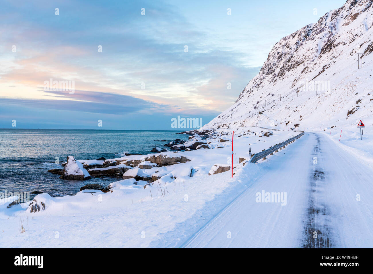 Vareidsundet, Vareid, Flakstadøya, Lofoten, Nordland, Norvegia, Europa Foto Stock