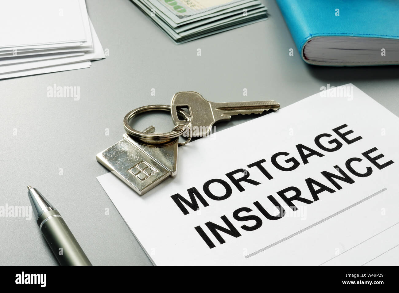 Mortgage Insurance application form e penna. Foto Stock