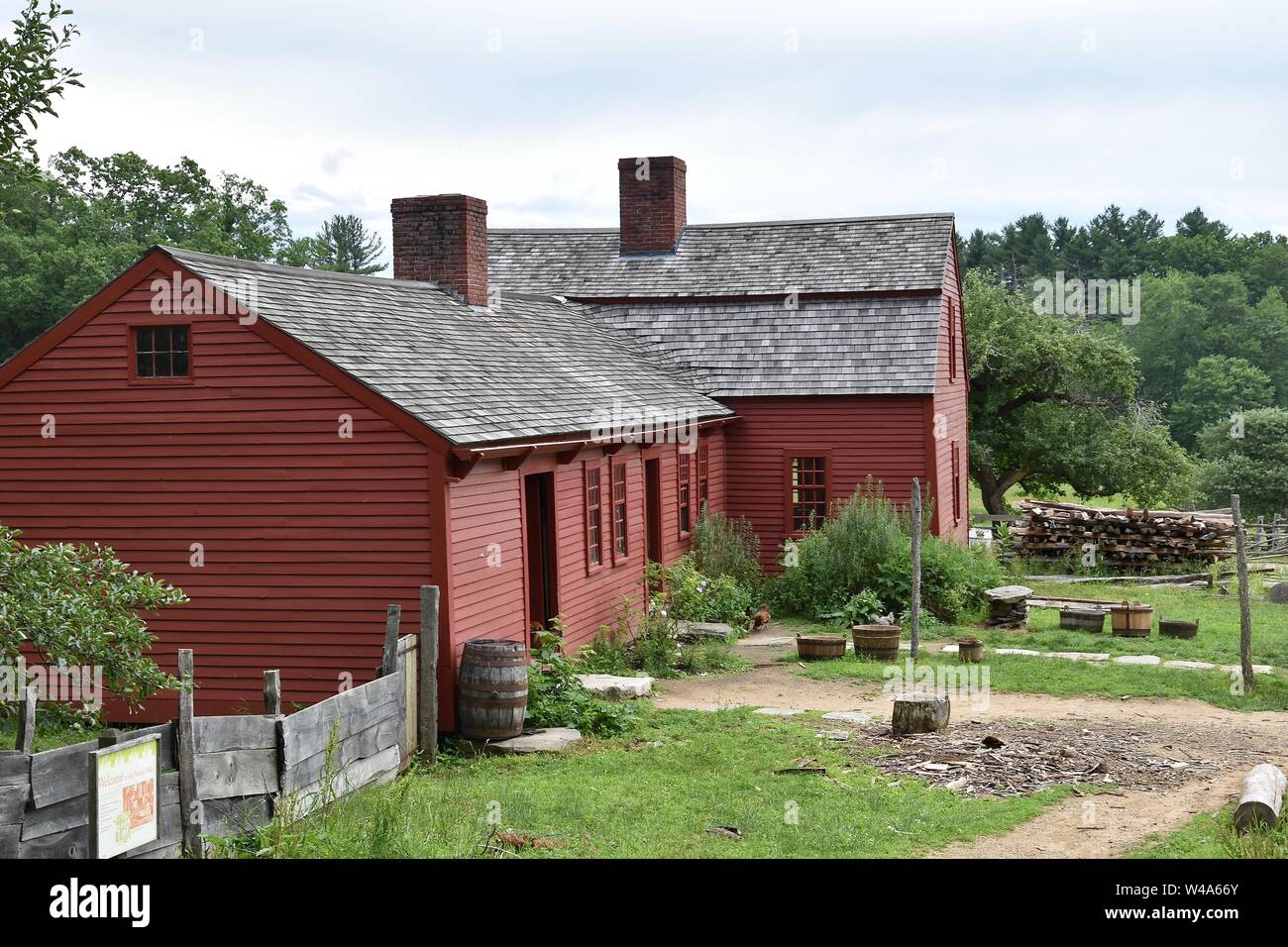 Sturbridge Village, un museo vivente di storia riempito con la cronologia del New England e case reenactments in Sturbridge, Massachusetts Foto Stock
