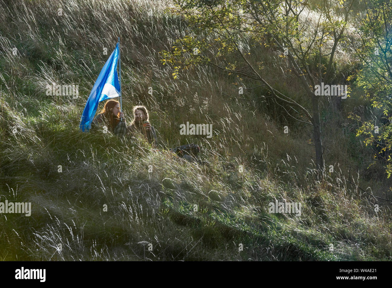 Edinburgh, tutti sotto uno striscione indipendenza marzo - 2019 Foto Stock