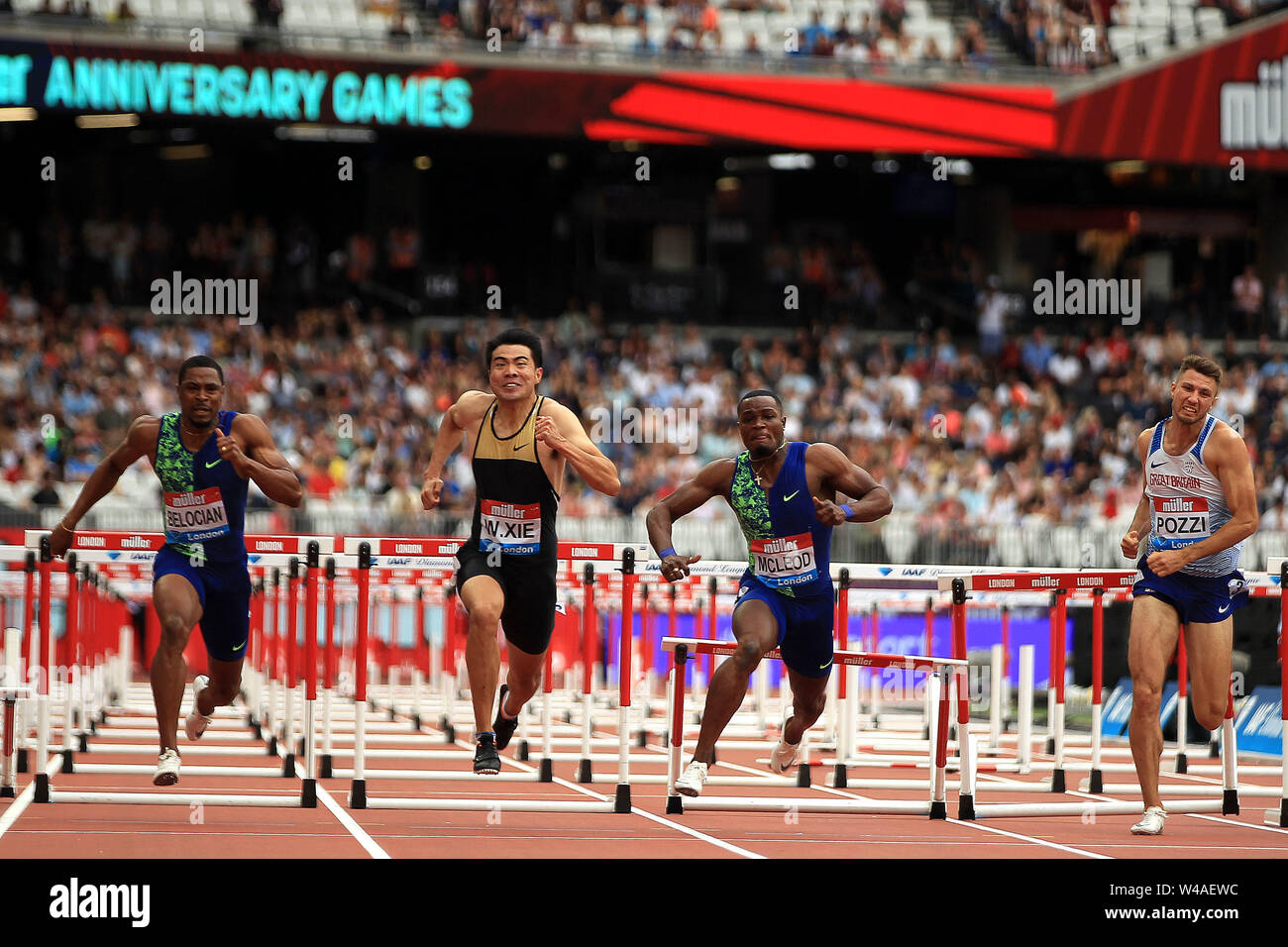 Londra, Regno Unito. 21 Luglio, 2019. azione da uomini 110m Hurdles race. Muller anniversario Giochi 2019, Londra Grand Prix al London Stadium, Queen Elizabeth Olympic Park a Londra domenica 21 luglio 2019. Questa immagine può essere utilizzata solo per scopi editoriali. Solo uso editoriale . pic da Steffan Bowen/Andrew Orchard fotografia sportiva/Alamy Live news Credito: Andrew Orchard fotografia sportiva/Alamy Live News Foto Stock