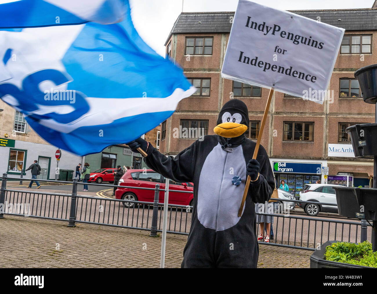 Oban, tutti sotto uno striscione indipendenza marzo - 2019 Foto Stock