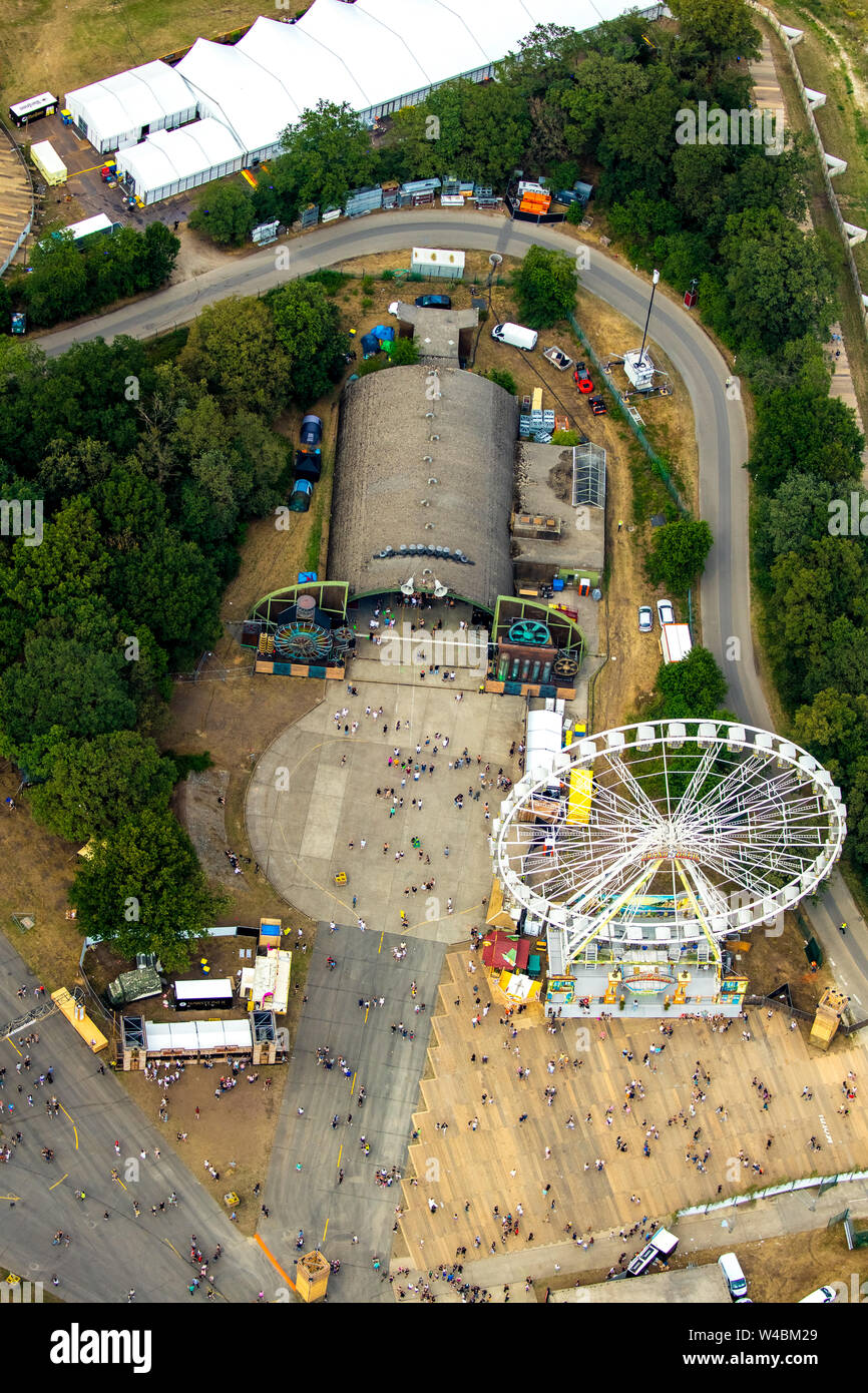 Festival Luftbild ParookaVille 2019 a Weeze aeroporto, festival di musica nel campo della musica dance elettronica in Weeze sul Basso Reno, Renania settentrionale-W Foto Stock