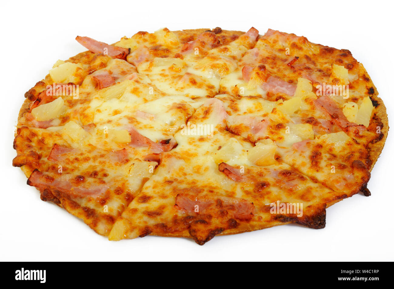 Hawaiian pizza isolati su sfondo bianco Foto Stock