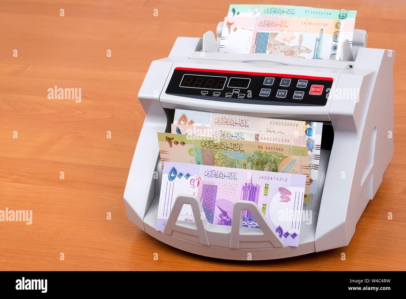 Libbre di sudanesi in una macchina di conteggio Foto Stock