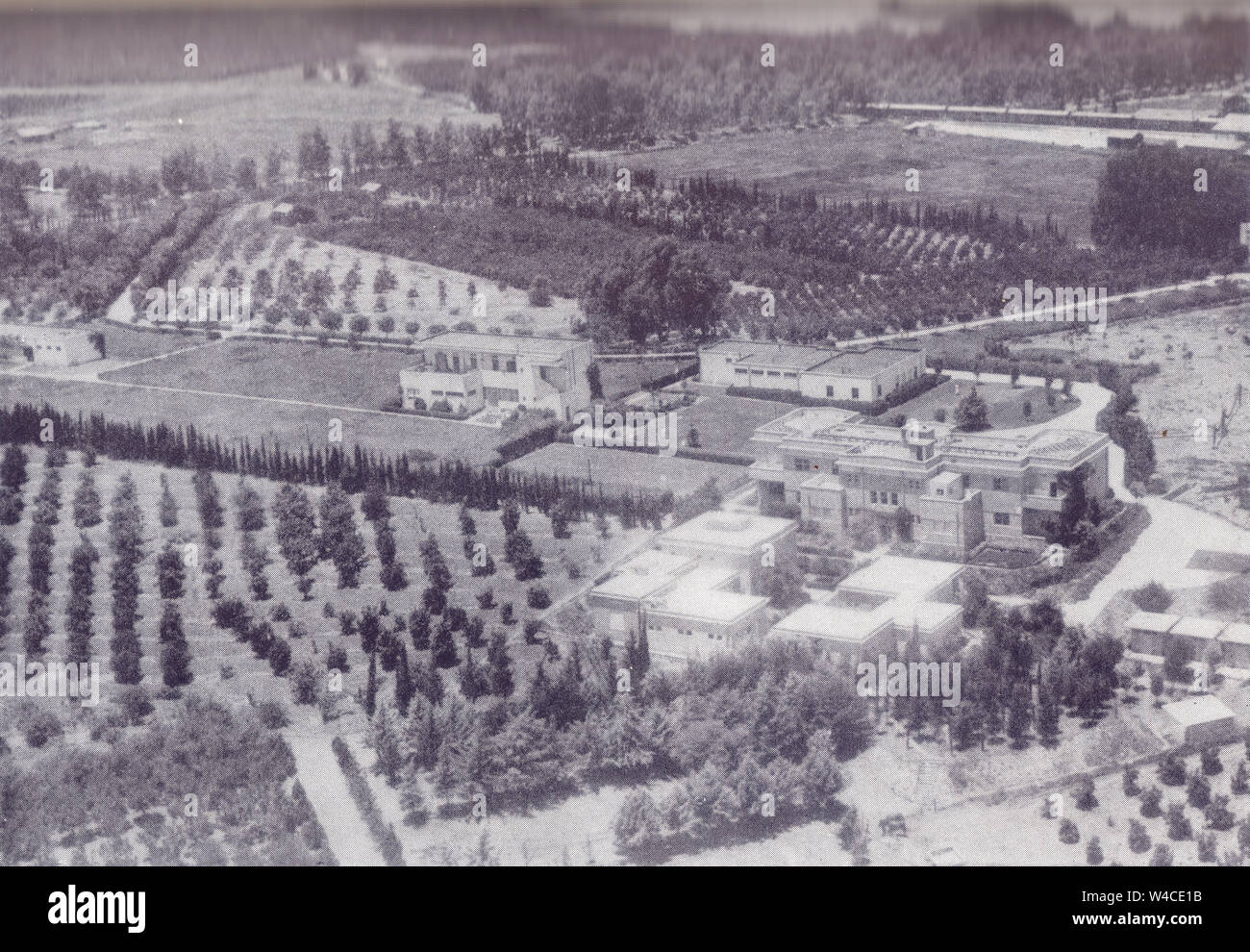 Immagine vintage del Weizmann Institute of Science a Rehovot, Israele, istituito nel 1934, 14 anni prima che lo Stato di Israele. Fotografia in bianco e nero del 1940 circa Foto Stock