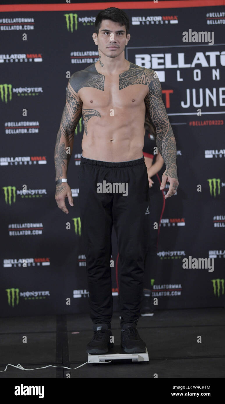 Bellator Londra cerimoniale di pesare nella scheda Principale, funzione e womens combatte con: Erick Silva dove: Londra, Regno Unito quando: 21 giu 2019 Credit: Brightspark foto/WENN.com Foto Stock