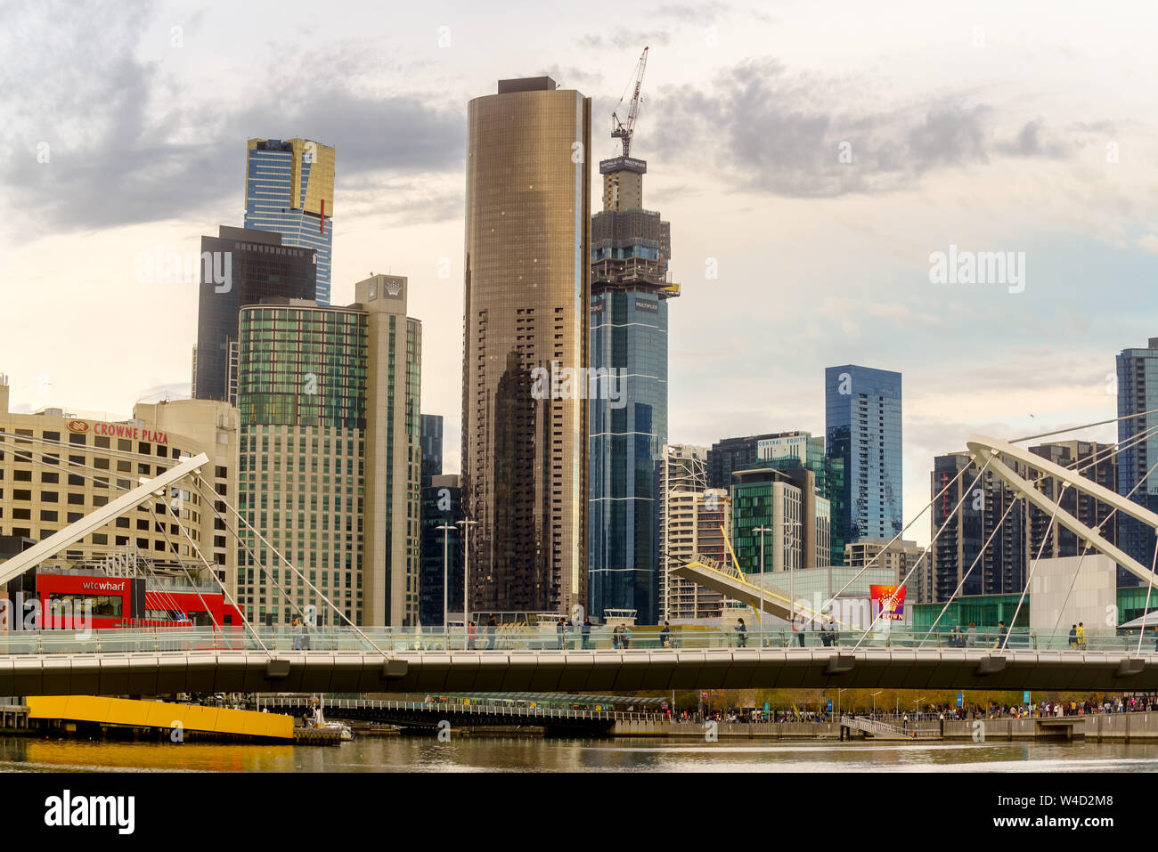 Melbourne sul fiume Yarra. Immagine di paesaggio cittadino di Melbourne, Australia Foto Stock