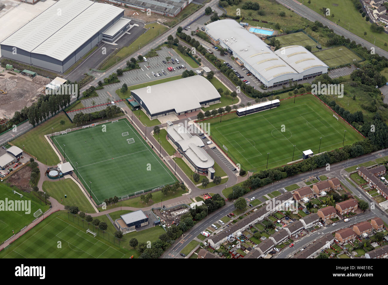 Vista aerea del Livepool FC Academy, & David Lloyd Liverpool Knowsley Centro, Merseyside, Regno Unito Foto Stock