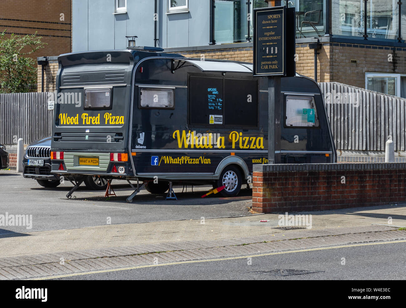 " Che cosa una pizza' van in Shirley, Southampton, England, Regno Unito Foto Stock