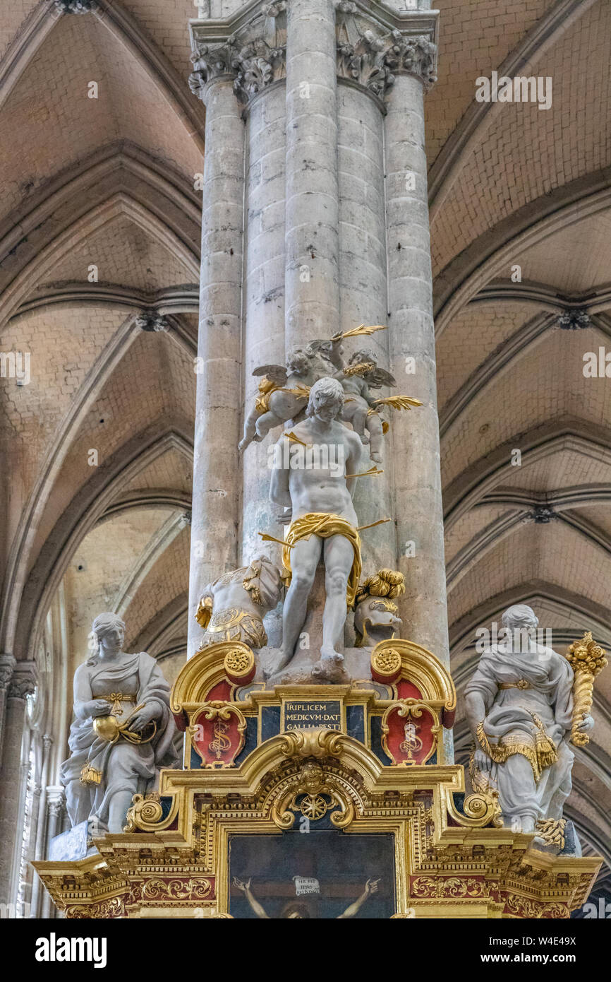 Interno della cattedrale di Notre Dame di Amiens, Francia Foto Stock