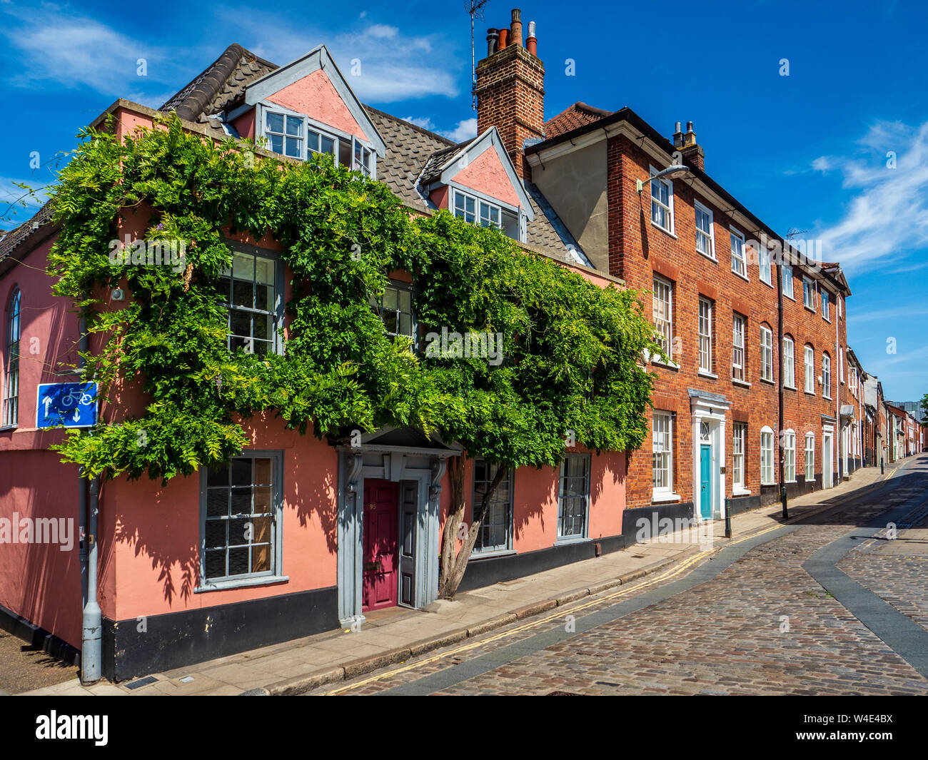 Pottergate Norwich Regno Unito - attraenti case nel centro storico di Norwich area di corsie. Casa Rosa è 95 Pottergate. Il turismo di Norwich. Historic Norwich Foto Stock