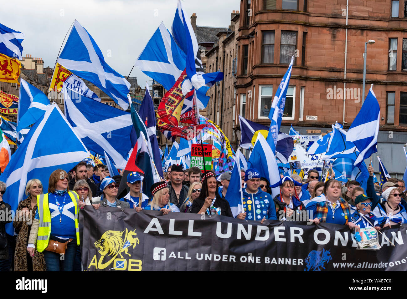 Glasgow, Tutti sotto uno striscione indipendenza marzo - 2019 Foto Stock