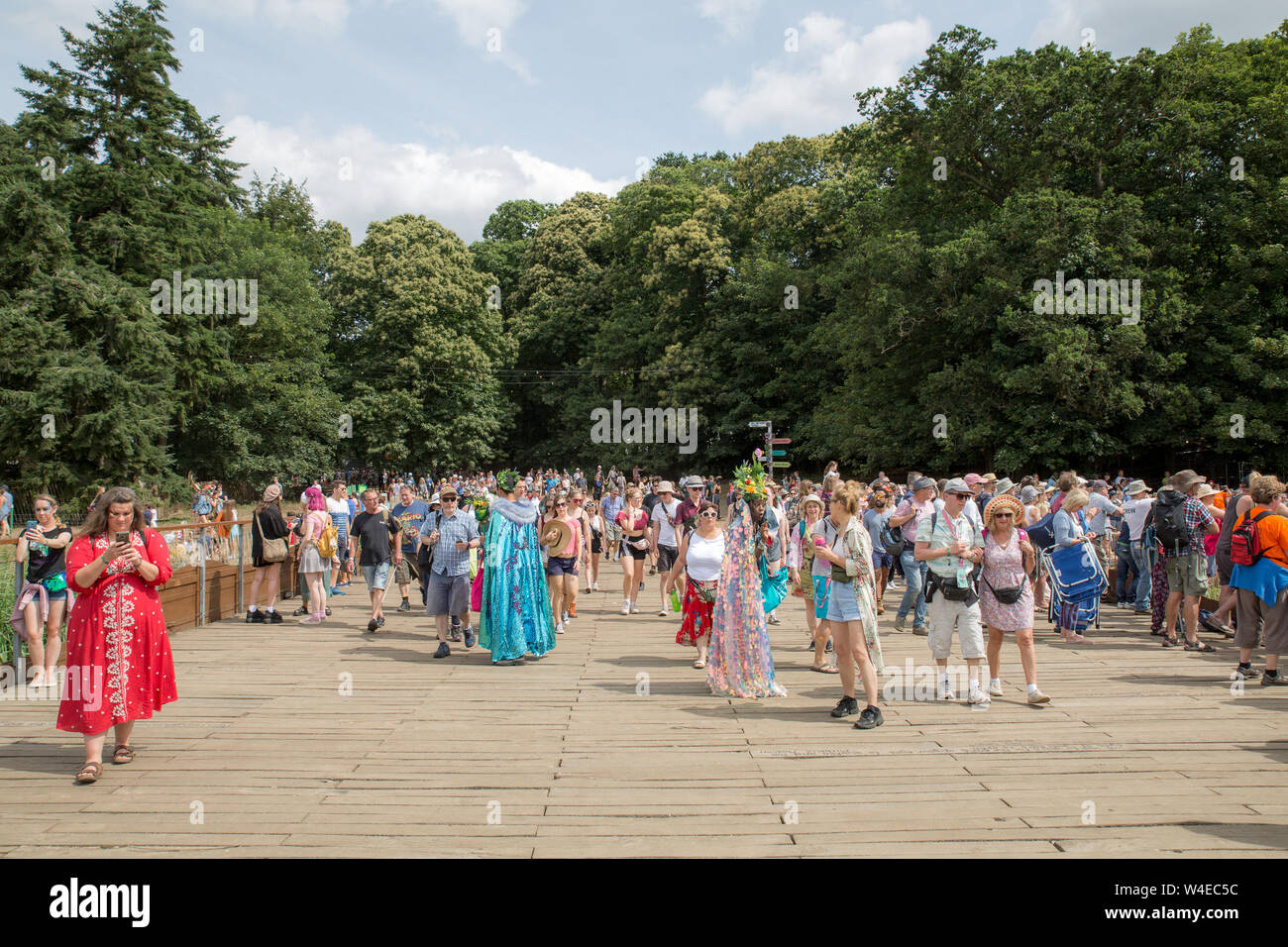 Una vista generale del giorno 3 del 2019 Latitude Festival presso Henham Park. Foto Stock
