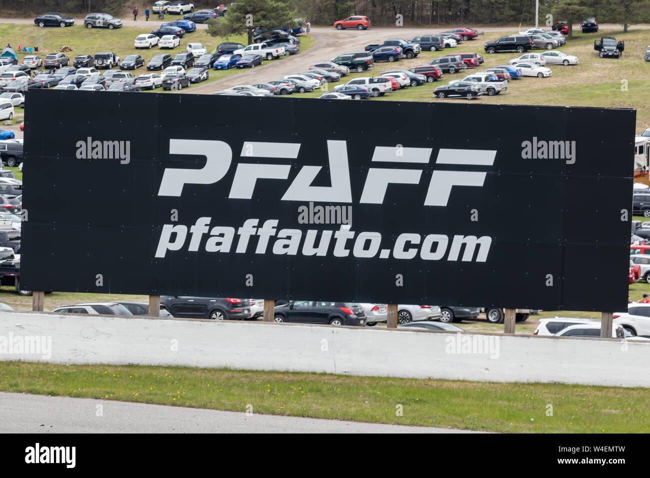 PFAFF Concessionaria Auto billboard via lato a Canadian Tire Motorsport Park. Foto Stock