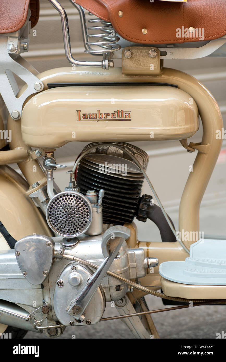 L'Italia, Lombardia, Innocenti Lambretta Scooter Foto Stock