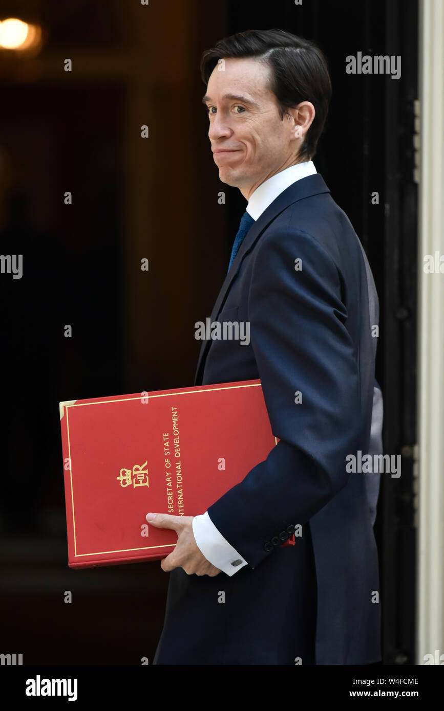 A Downing Street, Londra, Regno Unito. Il 23 luglio 2019. Rory Stewart. Arrivano i ministri per la riunione di gabinetto. Credito: Matteo Chattle/Alamy Live News Foto Stock