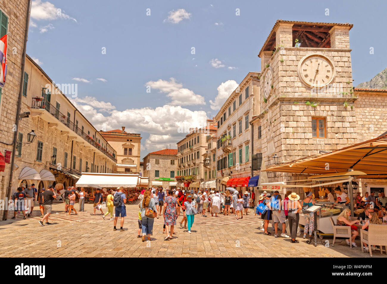 Torre dell Orologio a Cattaro città vecchia, Kotor, Montenegro. Foto Stock