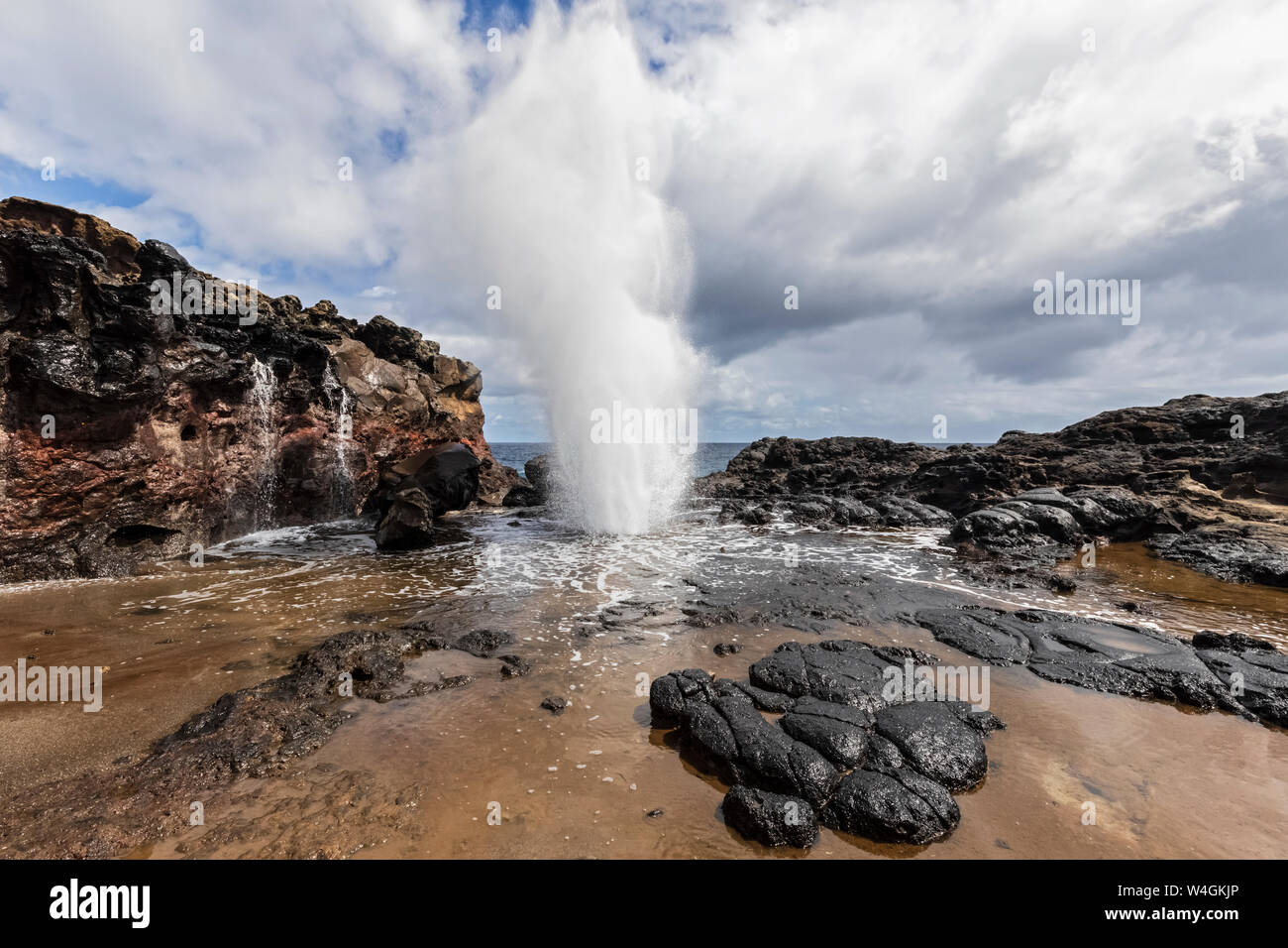 Nakalele Blowhole, montagne di West Maui, Maui, Hawaii, STATI UNITI D'AMERICA Foto Stock