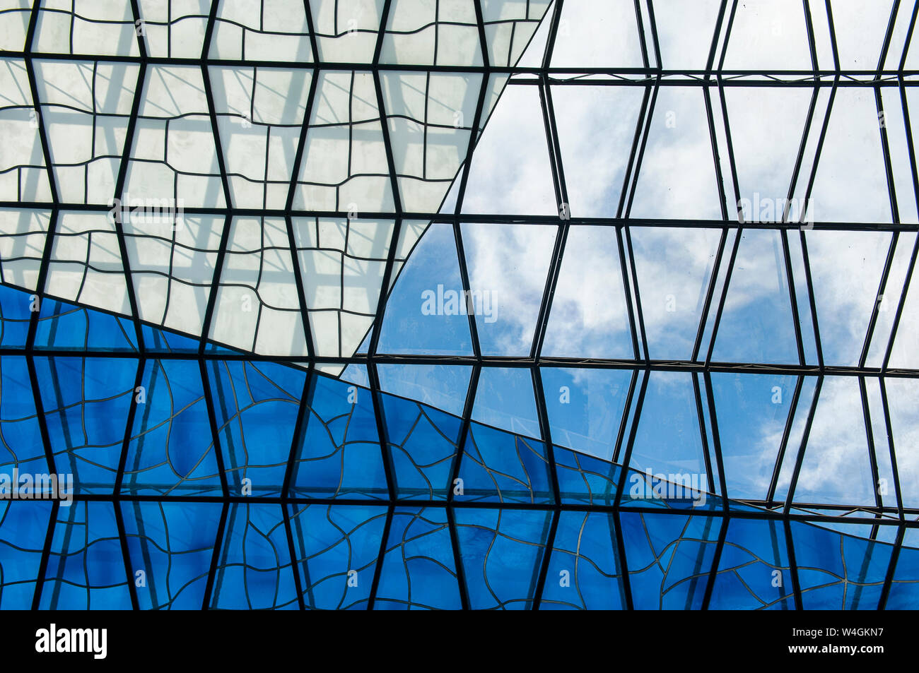 Vetro colorato nella Cattedrale Metropolitana di Brasilia, Brasile Foto Stock