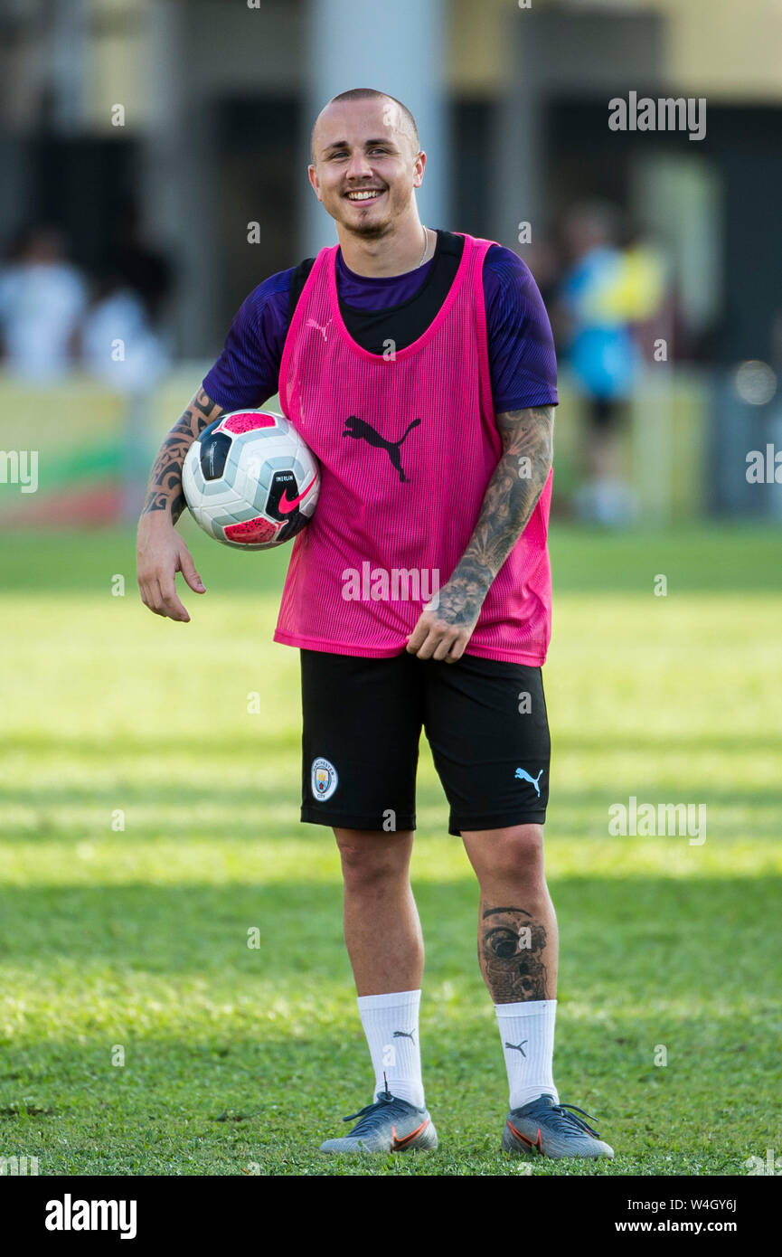 Hong Kong, Hong Kong, Cina. 23 Luglio, 2019. Premier League inglese team, Manchester City football club andare attraverso i loro passi in formazione nella calda Hong Kong meteo. Incontrate il team locale Kitchee FC per un pre-stagione partita di domani. Angeli-o credito: HKPhotoNews/ Alamy Live News Foto Stock