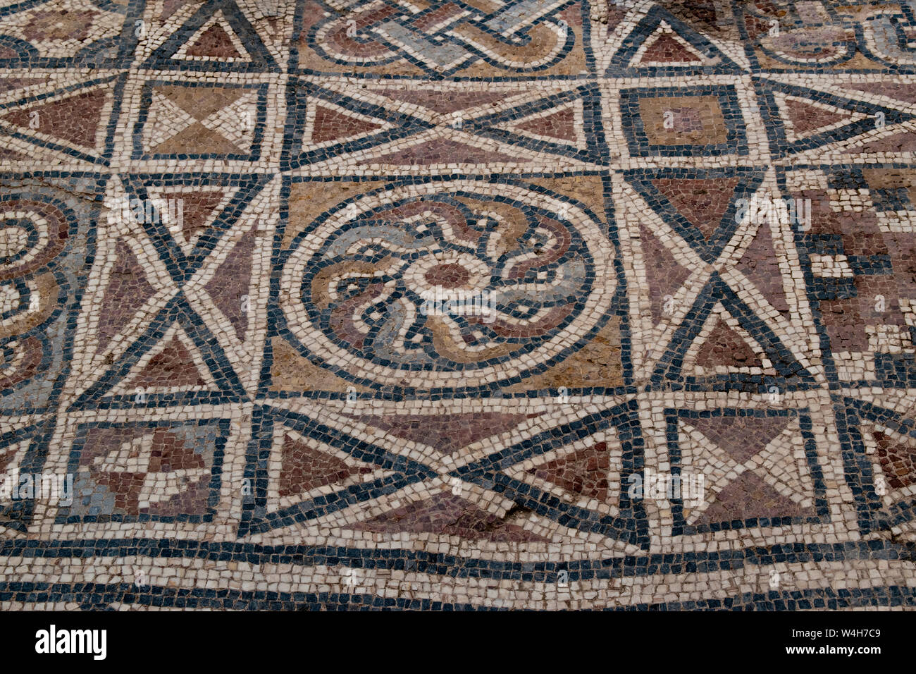 Turchia: mosaici sul pavimento della chiesa di Laodicea, città sul fiume Lycus, una delle Sette Chiese dell Asia affrontate nel Libro della Rivelazione Foto Stock