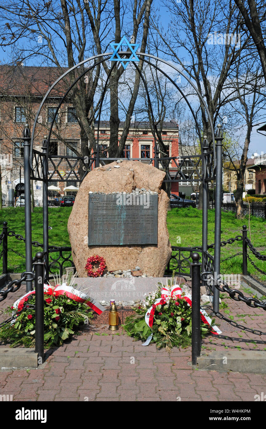 Luogo di meditazione il martirio di 65 thougsand ebrei polacchi da Cracovia nella II Guerra Mondiale. Quartiere ebraico, Cracovia. Piccola Polonia. Foto Stock