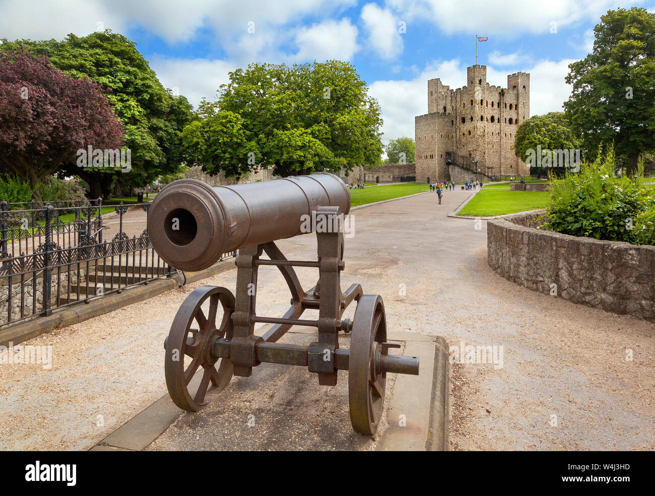 Rochester Castle, vista del mantenere con cannone della Crimea in primo piano Foto Stock