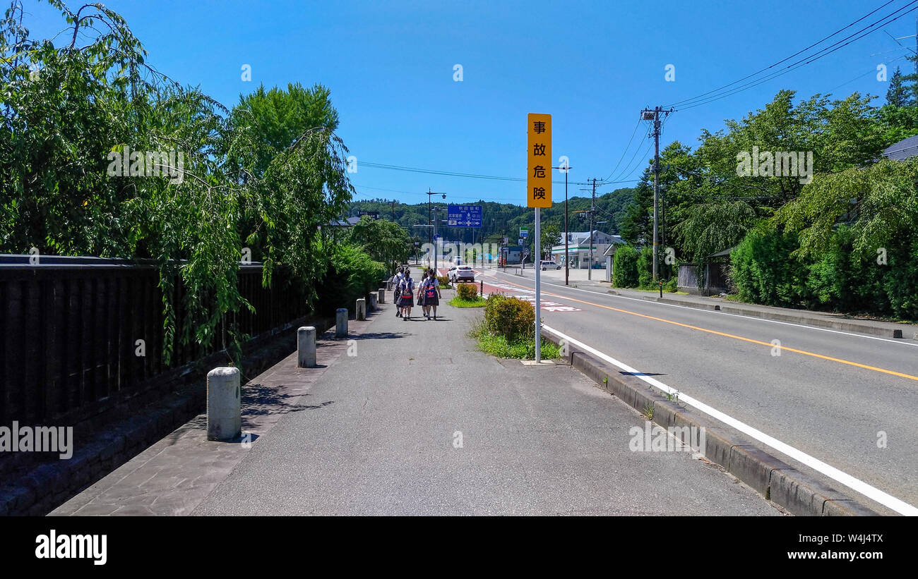 Street View di Kakunodate, una città situata nel distretto di Senboku, Prefettura di Akita, Giappone. Kakunodate è famoso per il Bukeyashiki (samurai residences) Foto Stock