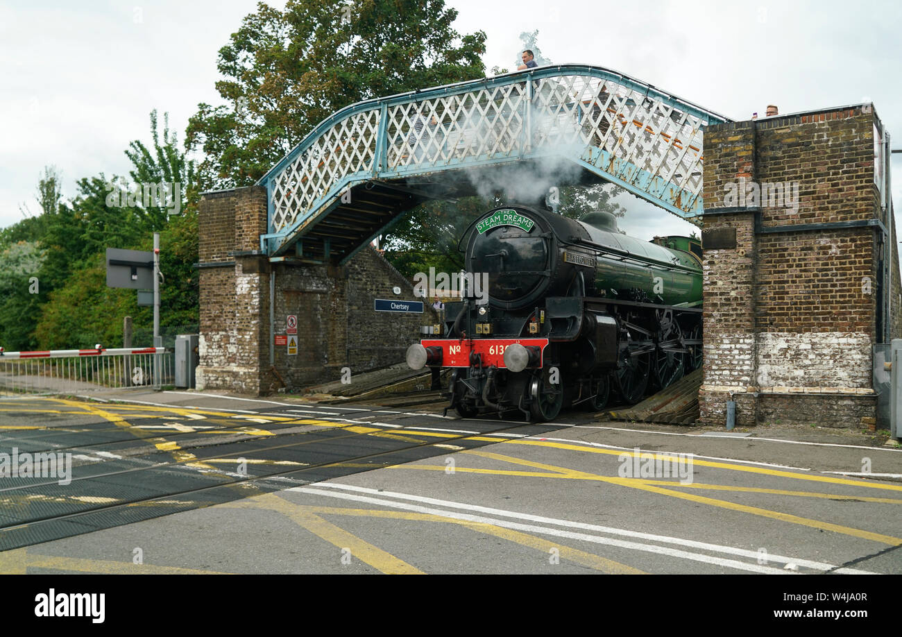 Mayflower lasciando la stazione Chersey, Surrey Foto Stock