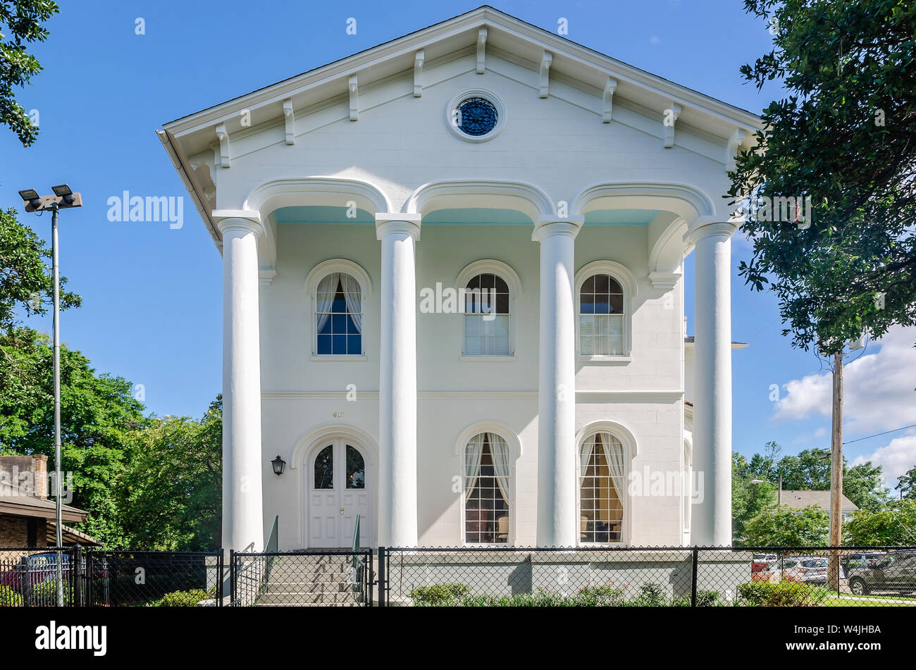 Una struttura ristrutturata di recente e American Legion Post 3 è raffigurato durante il post 3 open house, 21 luglio 2019, in Mobile, Alabama. Foto Stock