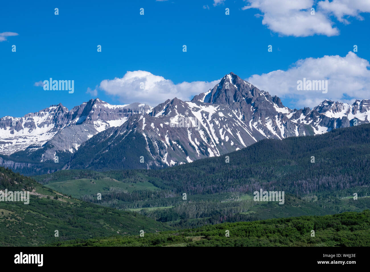 Mt. Sneffels dal Dallas dividere, Colorado Highway 62, San Juan Mountains vicino Ridgway, Colorado. Foto Stock