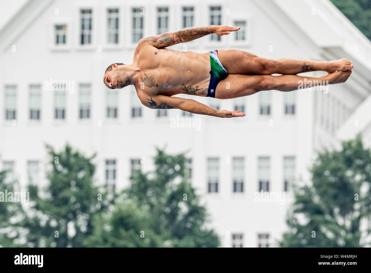 24 luglio 2019 Gwangju, Corea del Sud 18° Campionato Mondiale di Aquatica della FINA 24-07-2019: Zwemmen: High Diving Men Final: Gwangju de ROSE Alessandro ITA ITALIA Gwangju Corea del Sud 24/07/2019 High Diving Men Final 18° Campionato Mondiale di Aquatica della FINA Università di Chosun Foto Stock
