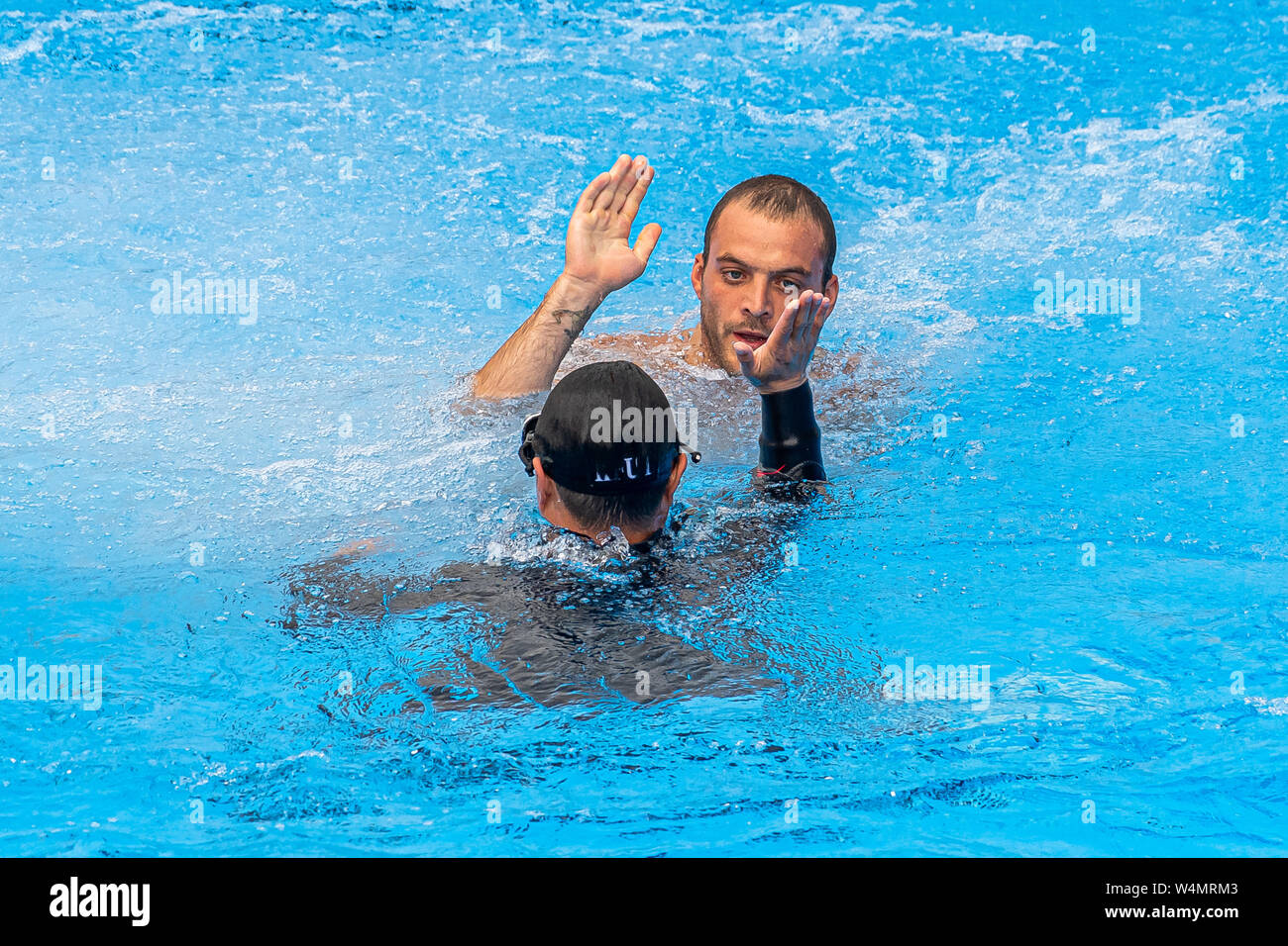 24 luglio 2019 Gwangju, Corea del Sud 18° Campionato Mondiale di Aquatica della FINA 24-07-2019: Zwemmen: High Diving Men Final: Gwangju de ROSE Alessandro ITA ITALIA Gwangju Corea del Sud 24/07/2019 High Diving Men Final 18° Campionato Mondiale di Aquatica della FINA Università di Chosun Foto Stock