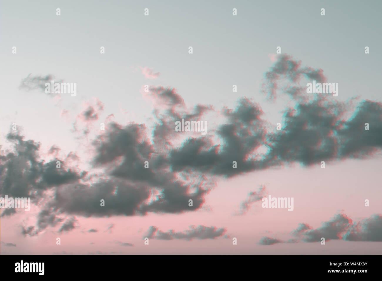Abstract pastello acquerello Rosa tramonto Cielo nuvole con effetto di glitch, sfondo pattern Foto Stock