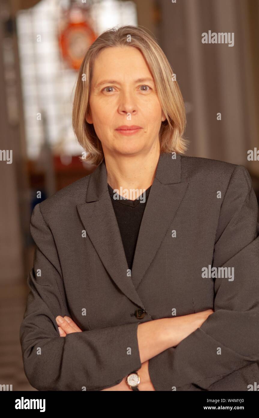 Close-up di Kristina Obom, docente senior e Direttore del Centro per l educazione biotecnologica presso la Johns Hopkins University di Baltimore, Maryland, rivolta verso la telecamera, 3 febbraio 2006. Dall'Homewood raccolta di fotografie. () Foto Stock