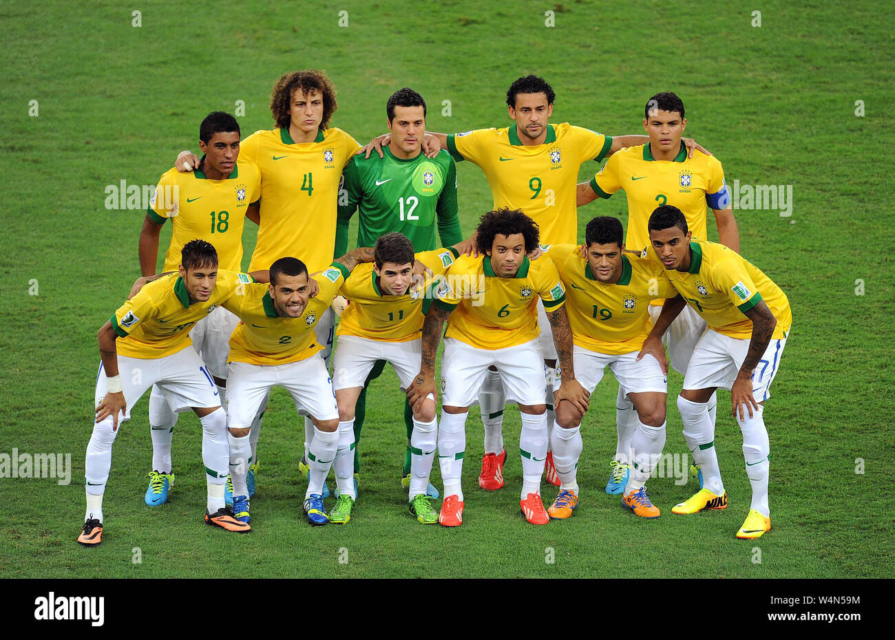 Foto del Brasiliano della squadra di calcio che era la Confederations Cup il campione in corrispondenza tra il Brasile e la Spagna nella finale della Confederations C Foto Stock