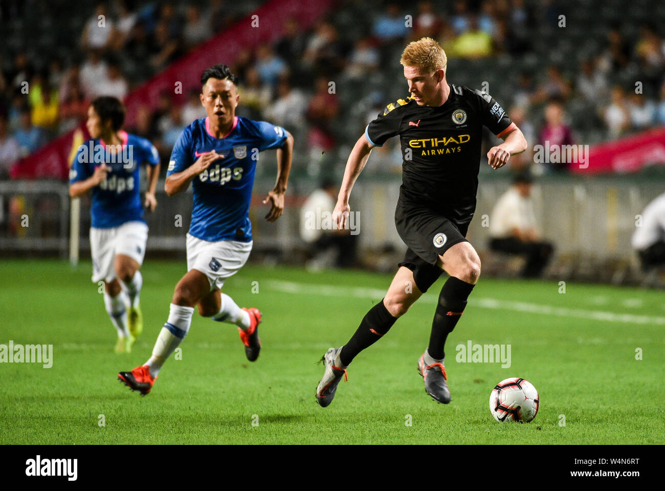 Hong Kong, Hong Kong, Cina. Il 24 luglio, 2019. Kitchee FC vs Manchester City Football Club la pre-stagione amichevole a Hong Kong Stadium, Causeway Bay. L'uomo City beat locali Kitchee FC 6-1 con obiettivi da D.Silva, L.Sané, R. Sterling, N.Z. Touaizi e I.P. La Rosa. Credito: HKPhotoNews/Alamy Live News Foto Stock