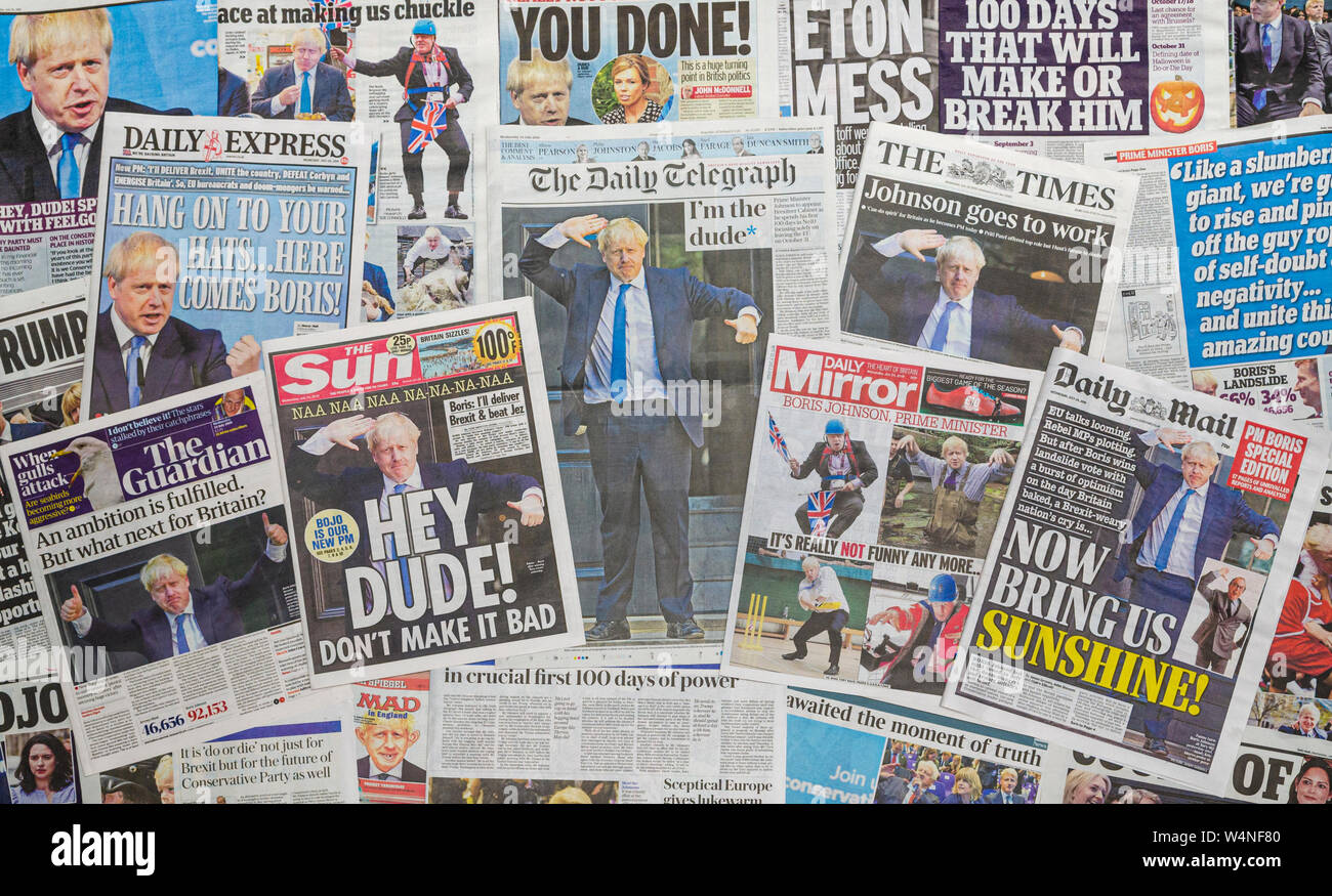 Quotidiano britannico pagine anteriori per la creazione di report che Boris Johnson è ora il Primo ministro dopo la presa in consegna di Theresa Maggio dopo il suo commons sconfitta. Foto Stock