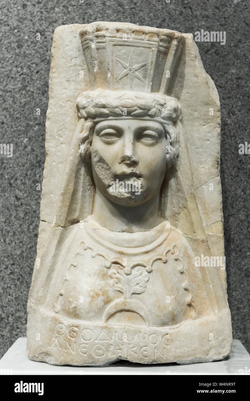 Denizli / TURCHIA - Giugno, 26 2019:immagine in rilievo locale di Afrodite, II secolo d.c. trovato nel teatro di Aphrodisias antica città della Turchia Foto Stock