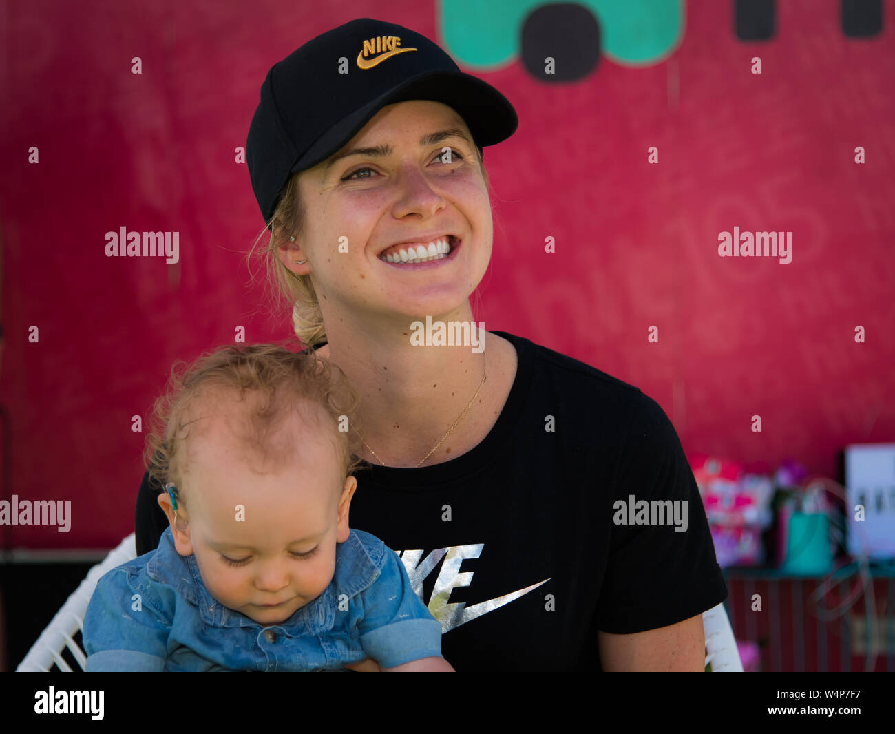 Elina Svitolina dell'Ucraina soddisfa i fan all'2019 Internazionale di Brisbane WTA Premier torneo di tennis Foto Stock