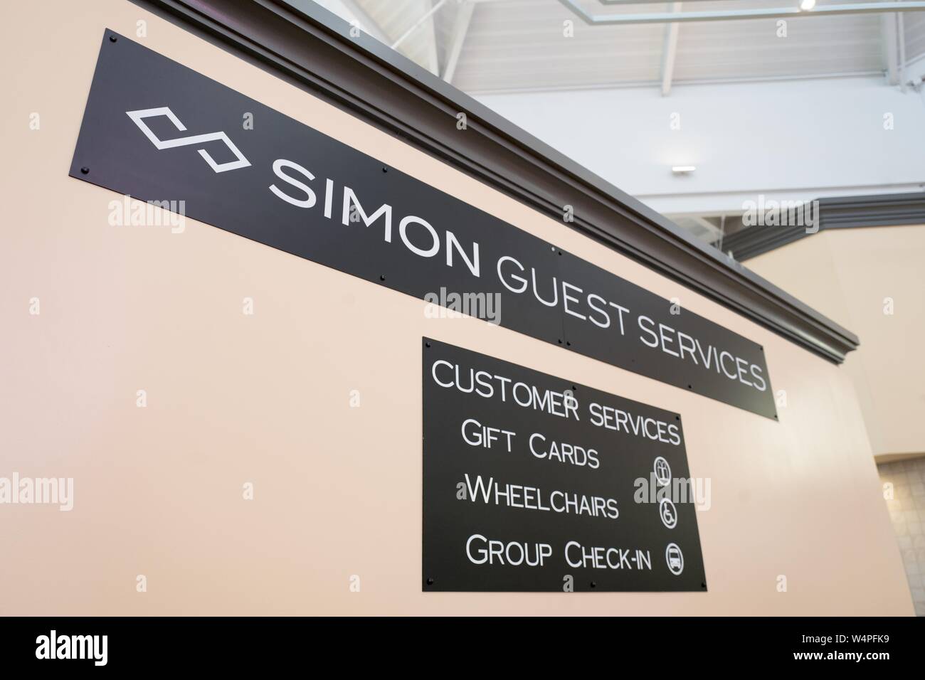 I servizi per gli ospiti kiosk per il Simon Centri Commerciali società presso un centro commerciale per lo shopping in Livermore, California, 23 agosto 2018. () Foto Stock