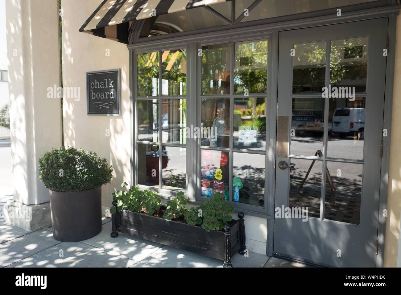 Porta nuova restaurant immagini e fotografie stock ad alta risoluzione -  Alamy