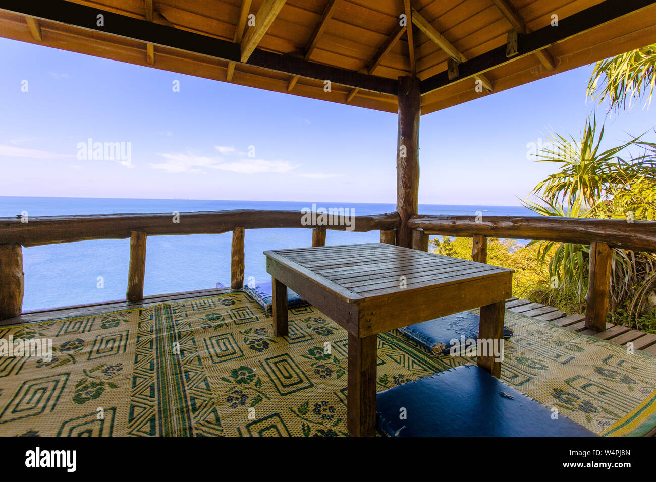 Terrazza con vista incredibile sul mare, Thailandia, Krabi, lanta Foto Stock