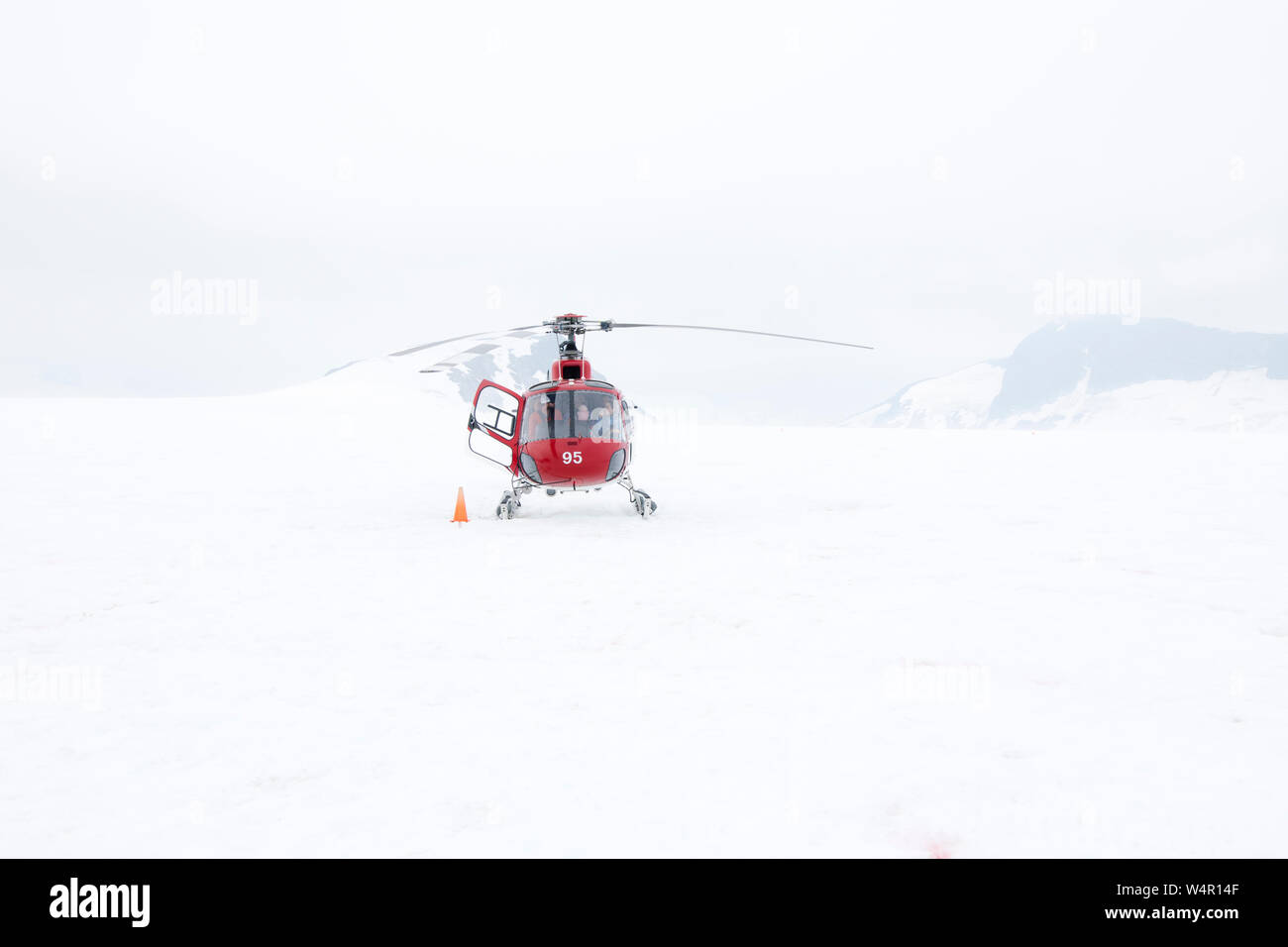 Elicottero atterra su Norris Glacier, Alaska. Foto Stock