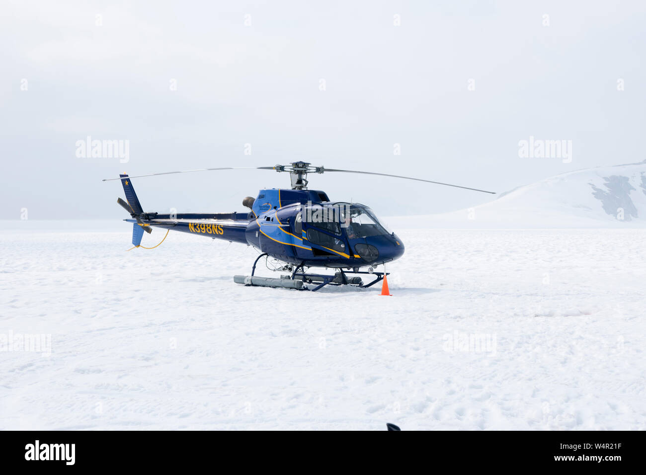 Elicottero atterra su Norris Glacier, Alaska. Foto Stock