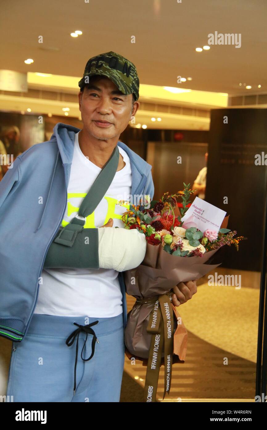 Hong Kong Cina. Il 24 luglio, 2019. Simon Yam Chi è stato aggredito da un uomo in Guangdong ospedale a sinistra dopo quattro giorni di¯s il trattamento a Hong Kong in Cina il 24 luglio, 2019.(foto di TPG) Credito: TopPhoto/Alamy Live News Foto Stock