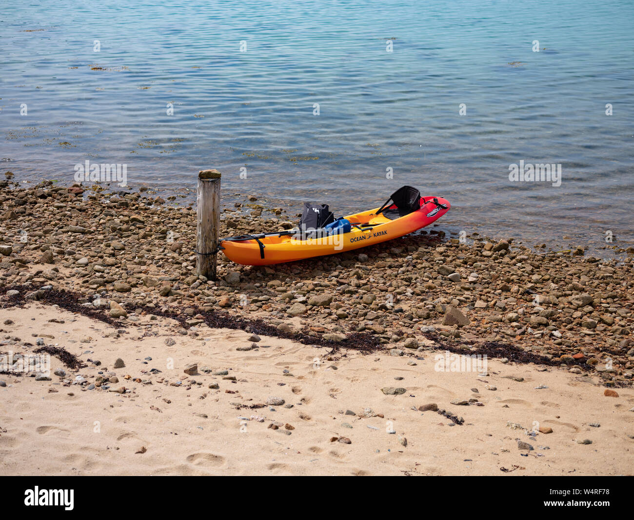 Il Kayak sulle isole Scilly, UK. Foto Stock