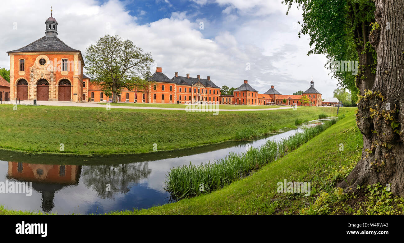 Sfarzose Manor House ensemble di Schloss Bothmer (Germania) Foto Stock